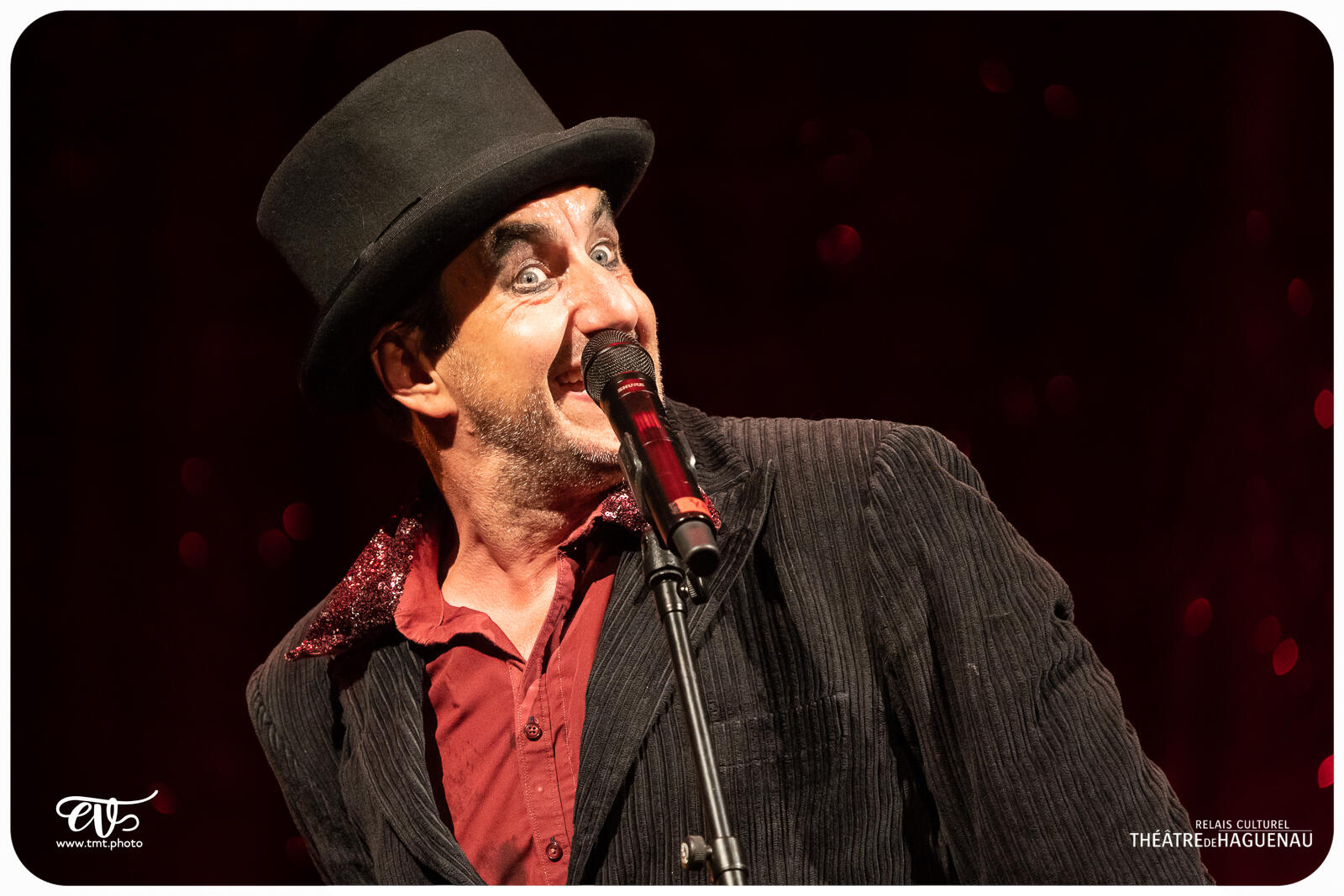 LE CABARET EXTRAORDINAIRE